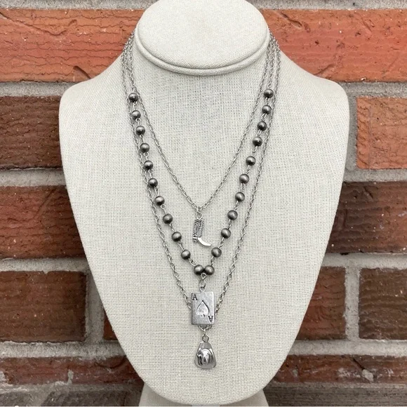 Ace of Spades Necklace Set with Spaced Navajo Style Pearls - Picture 6 of 6